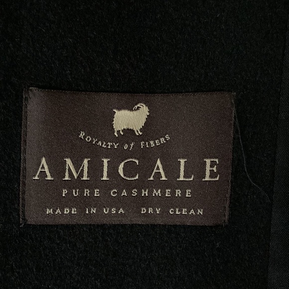 Coat - Picture 7 of 10